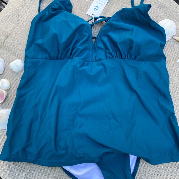 Beachsissi Tankini set in a Soft Green Colour Criss Cross Back Cut Out Bottoms - Picture 4 of 15